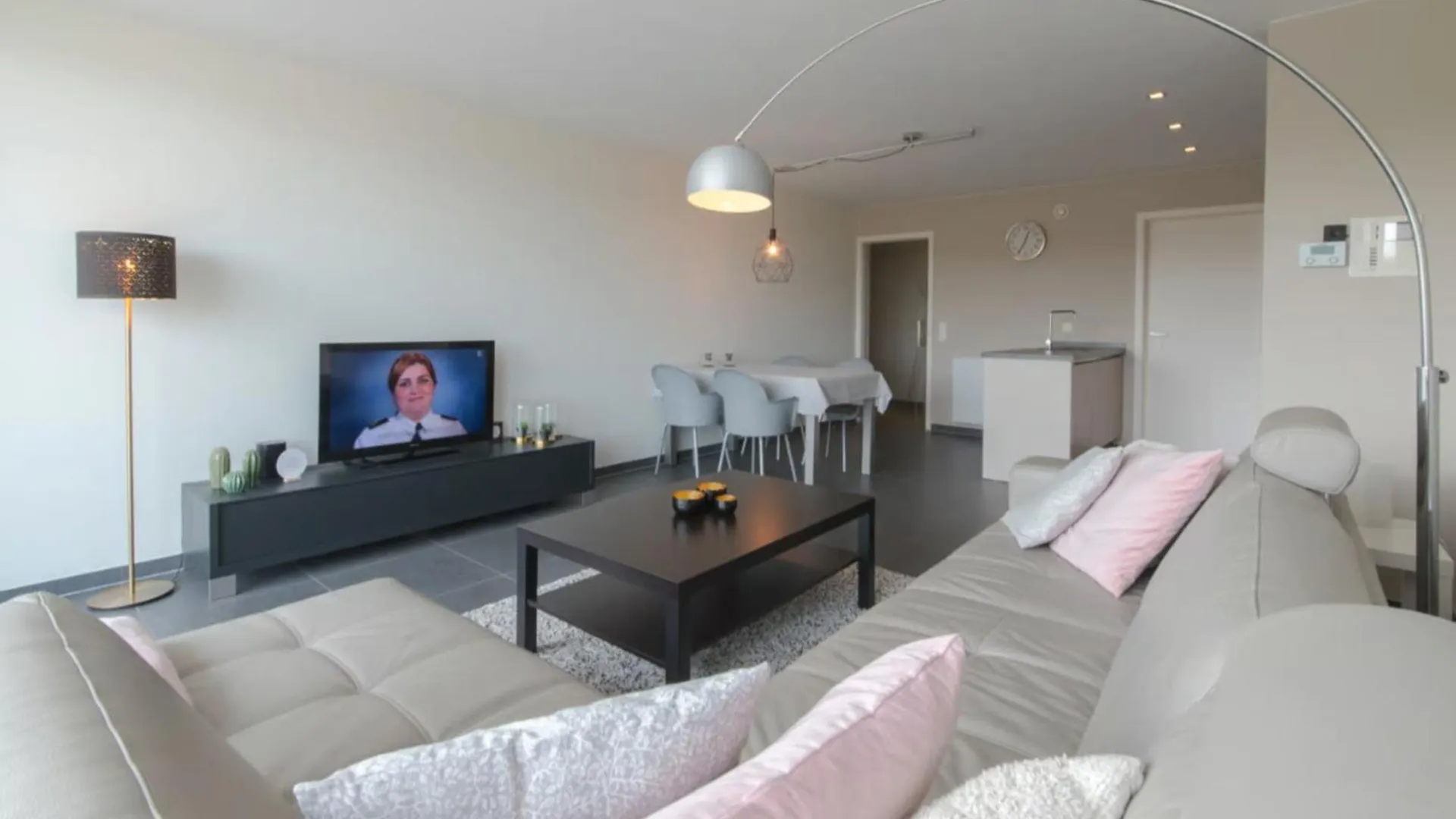 Elite Majesty Apartment London